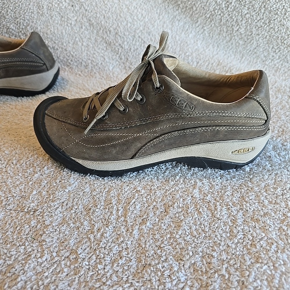 Keen Women's Brown Toyah Lace Up Trail Shoes Hiking Outdoor‎ Gorpcore Size 9.5 - Picture 4 of 13